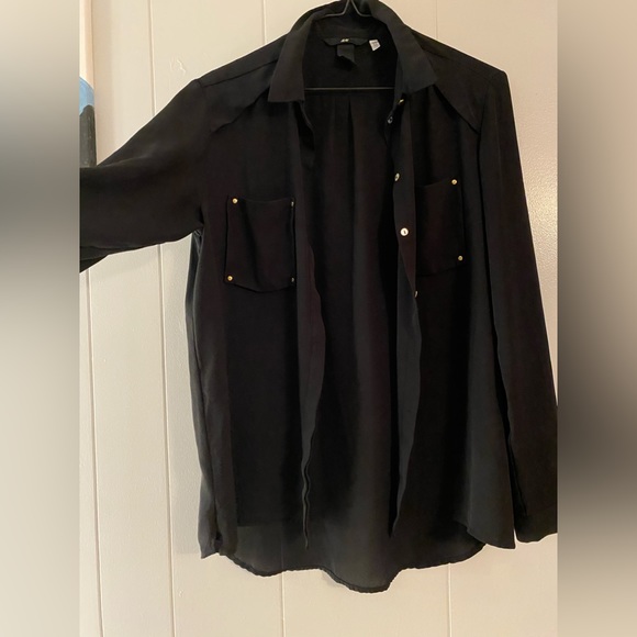 Black H&M shirt - Picture 2 of 4